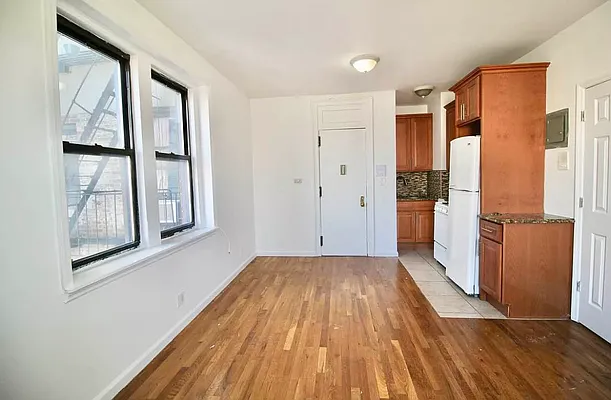Rented by Hagstrom Management Inc | media 23