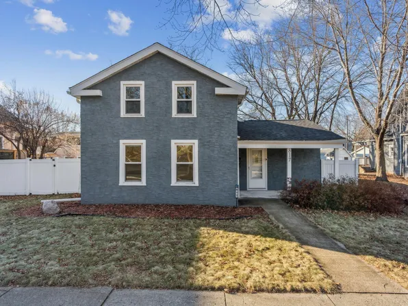 817 6th St, Hudson, WI 54016