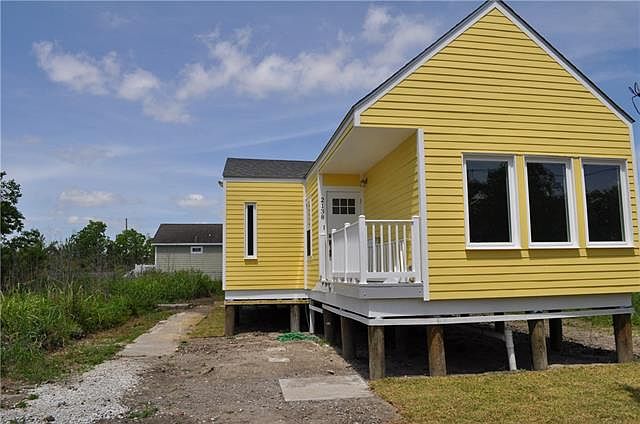 1st image of 2138 Deslonde St