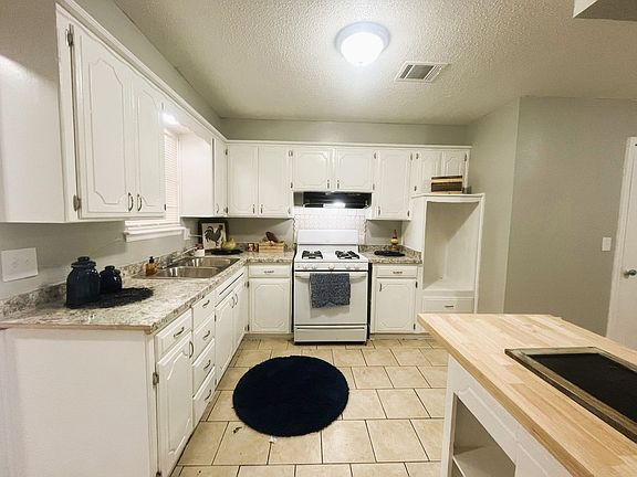 5th image of 256 NW 80th St #217-80-1