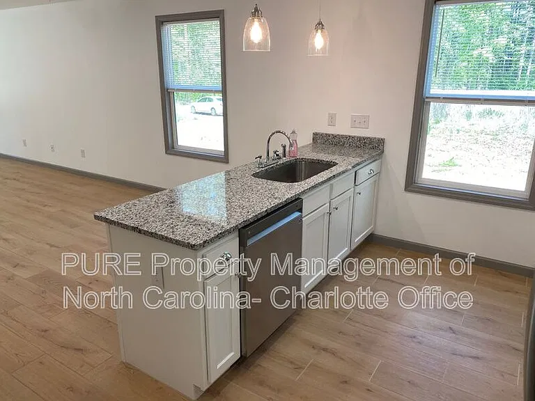 12025 Platon Ave — Photo 10