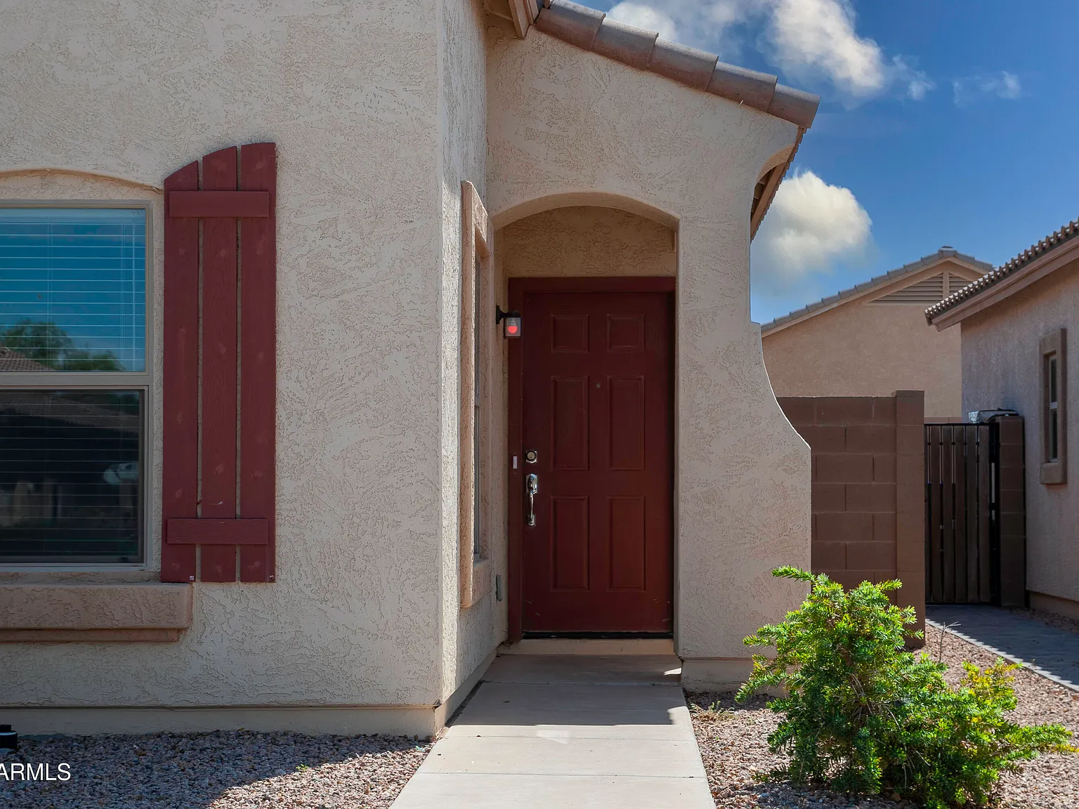 3 bed, 2.0 bath, 1817 sqft, $1,695 — Photo 2