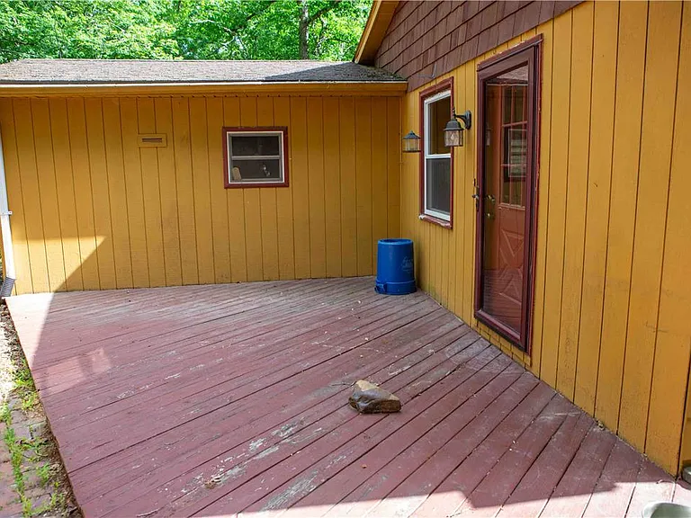 8 Cross Roads Dr — Photo 19