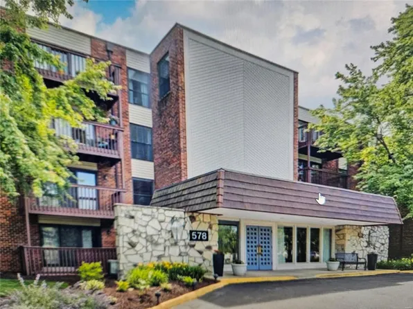 578 Sarah Ln APT 404, Saint Louis, MO 63141