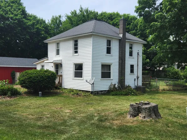 222 Scribner St, Delton, MI 49046