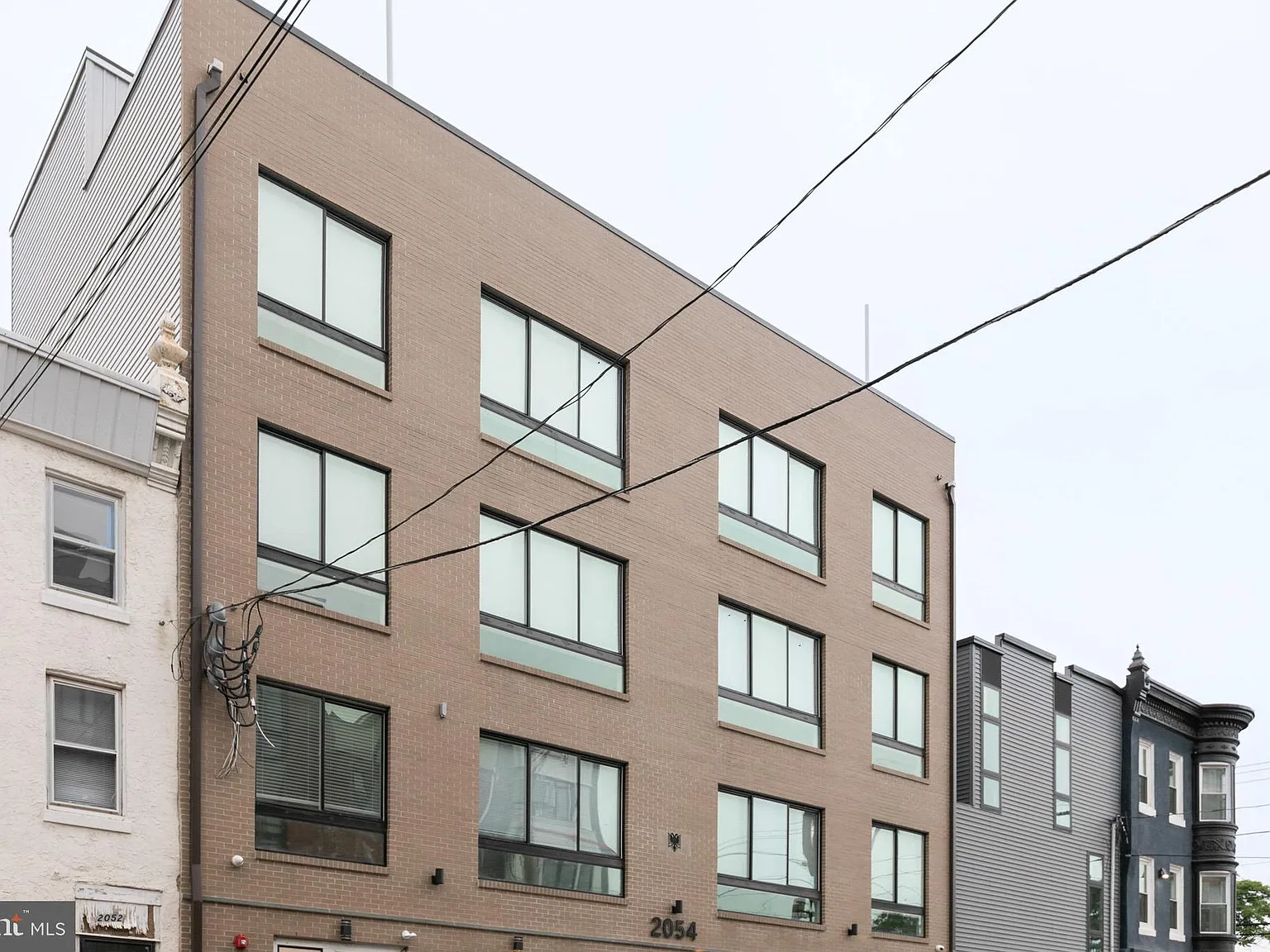 1 bed, 741 sqft, $1,350 — Photo 3