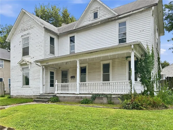 605 W Peoria St, Paola, KS 66071