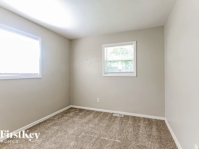 4939 Norcroft Dr — Photo 11