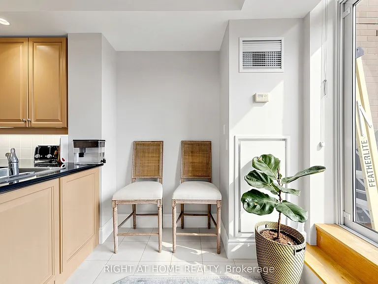 123 Eglinton Ave E #Penthouse 4 — Photo 22