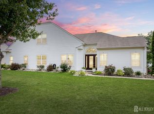 2 Moet Ct, Manchester, NJ 08759