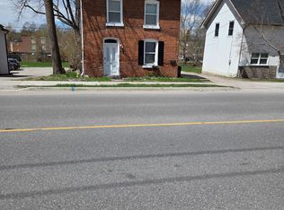 42 Penetang St, Barrie, ON L4M1V6