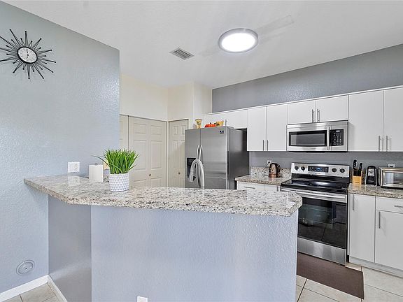 5th image of 406 W Santa Catalina Circle #406