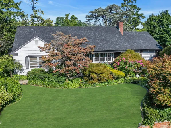 43 Idolstone Lane, Aberdeen, NJ 07747