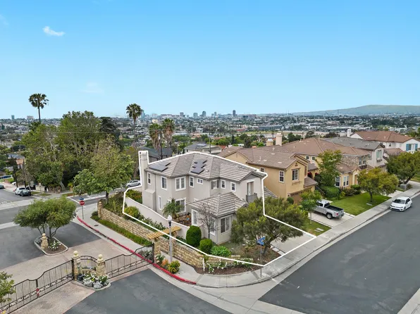 2398 Monte Verde Dr, Signal Hill, CA 90755