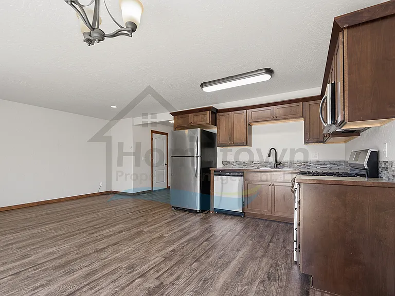 1622 E 3rd Ave #1 — Photo 2