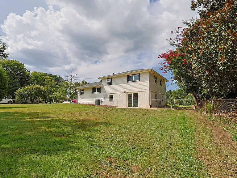 1295 Morrow Rd — Photo 43