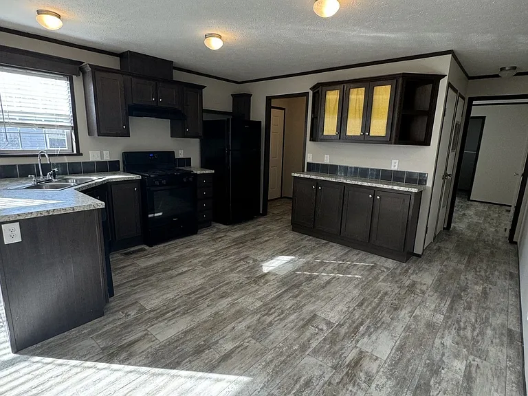 Oakridge Estates — Photo 7