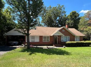 1380 Sylvian Dr, Macon, GA 31206
