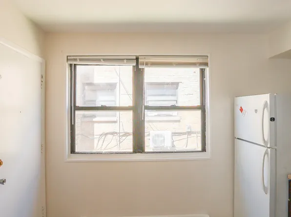 1658 W Pratt Blvd APT 3N, Chicago, IL 60626