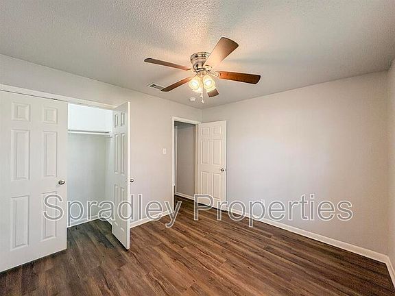 5th image of 1020 N Wall St