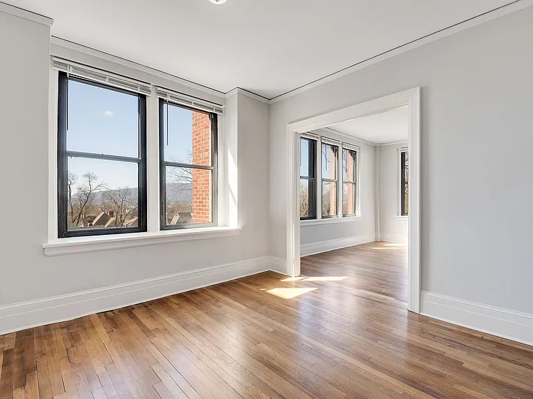 Fort Wood Apartments — Photo 44