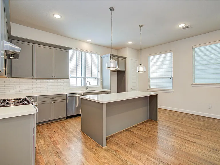 2810 Grand Fountains Dr #B — Photo 15
