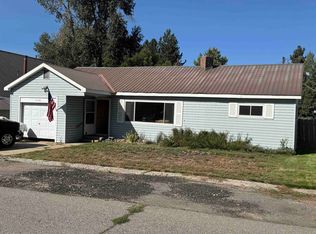 330 2nd Ave, Chester, CA 96020