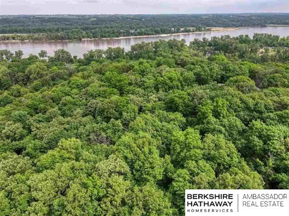 14 Ravens Nest Two Dr, Louisville, NE 68037