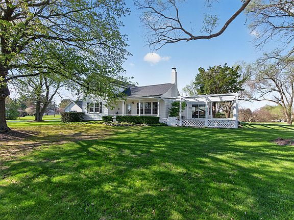 5th image of 6231 Moon Lake Rd