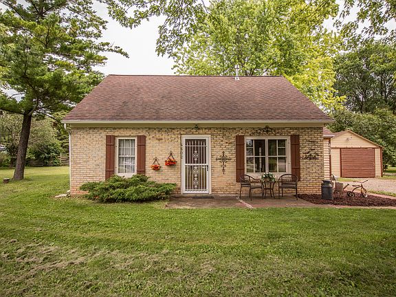 Cottage on .52 Acres