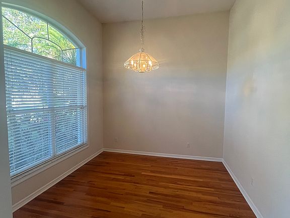 2nd image of 9 Southern Trace Blvd