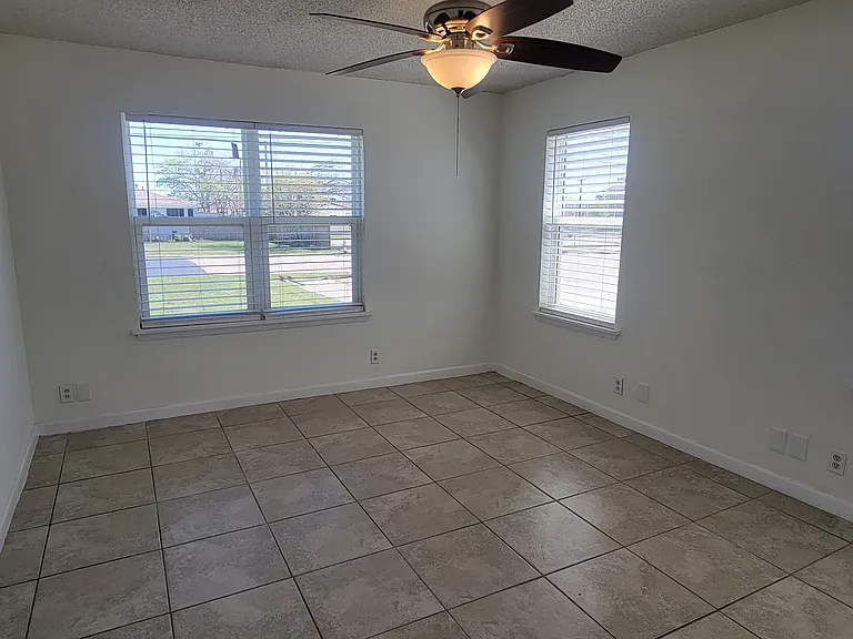 1305 Yates Dr — Photo 22