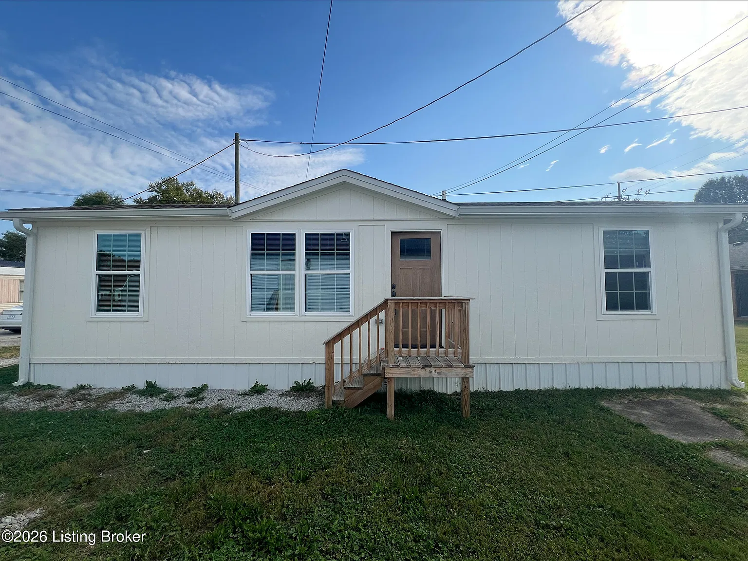 2 bed, 1.0 bath, 400 sqft, $1,395 — Photo 2