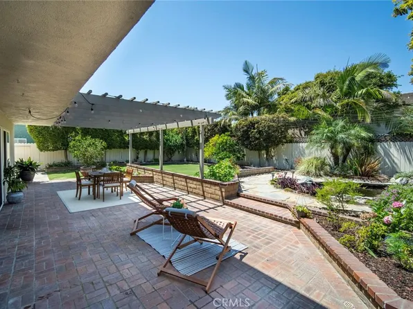 6331 Glenfox Dr, Huntington Beach, CA 92647
