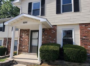 2212 Highland Hill Dr, Saint Peters, MO 63376