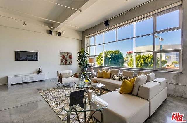 1st image of 1130 S Flower St APT 214