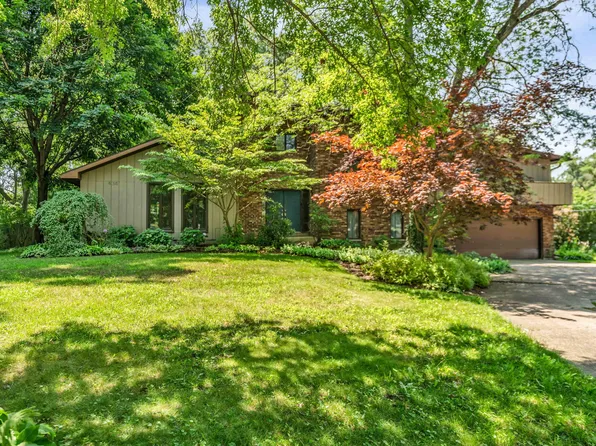 6155 Sunrise Ave, Portage, IN 46368