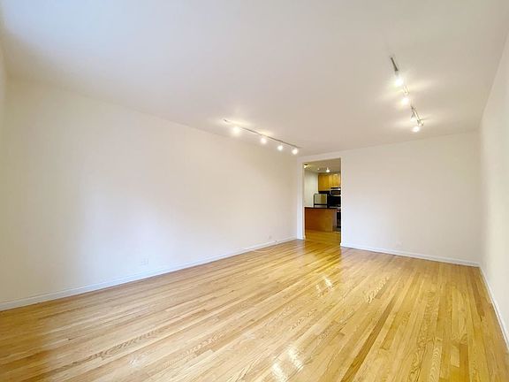 4th image of 340 E 63rd St APT 5C