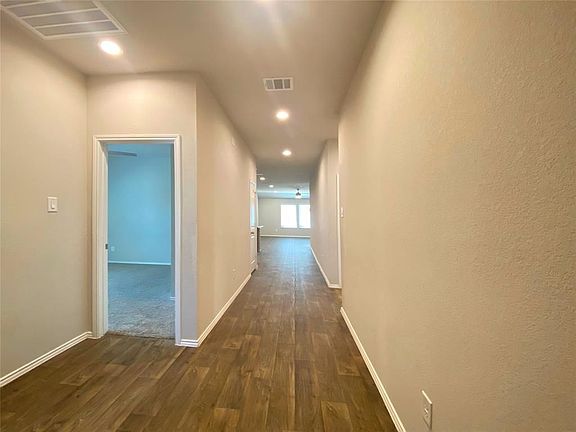 2nd image of 22703 Castello Lakes Dr
