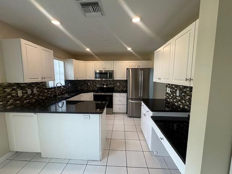 1st image of 3228 Jog Park Dr #3012