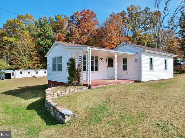 1453 Redman Store Rd, Luray, VA 22835