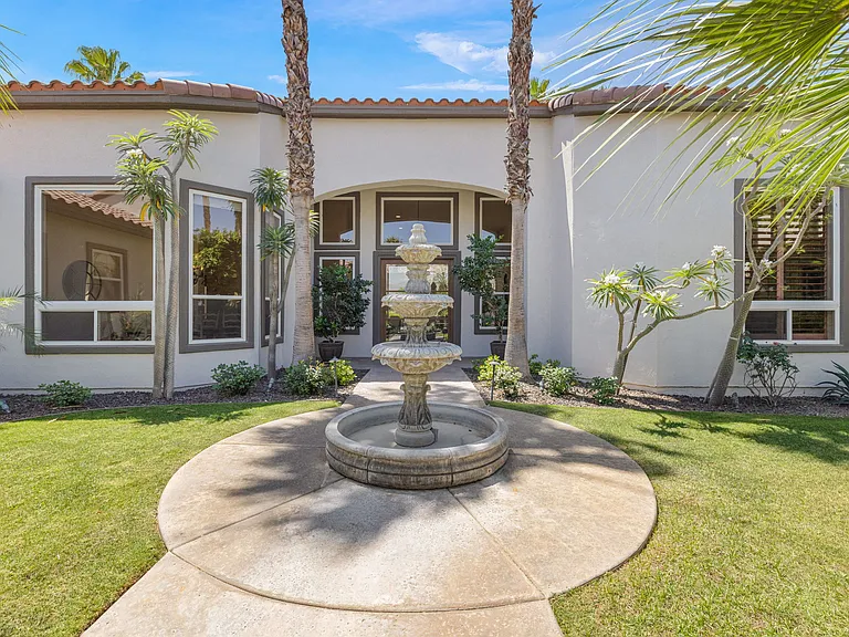 81055 Legends Way — Photo 47