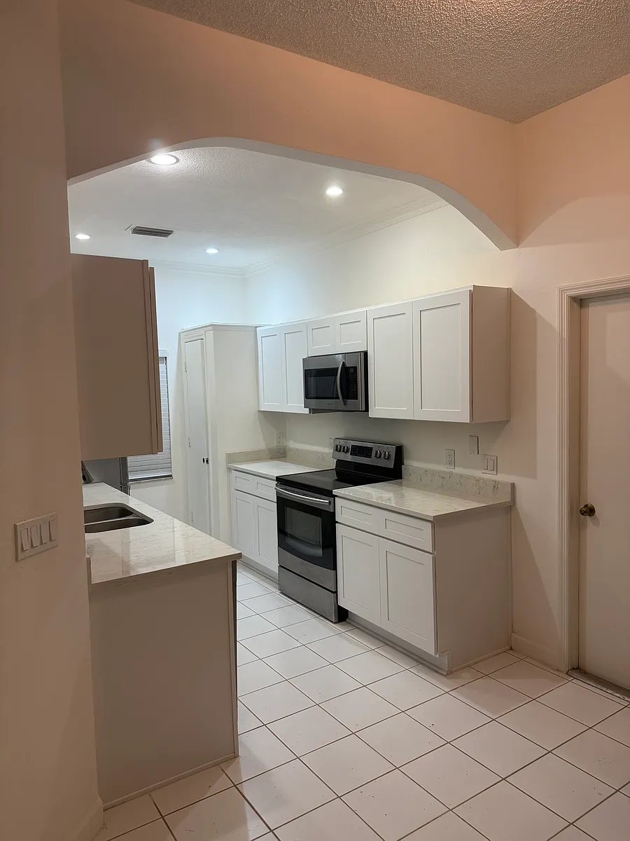 Building Photo - 11613 Goodwyck Dr