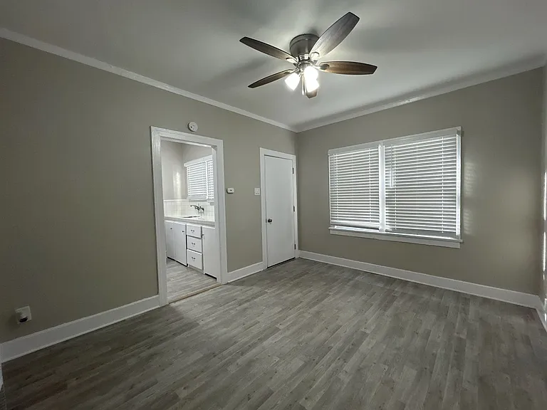 448 Orange Ave Long Beach, Ca 90802 — Photo 3