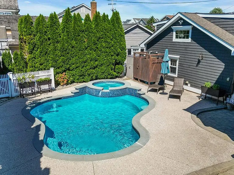 101 Neptune Pl — Photo 45