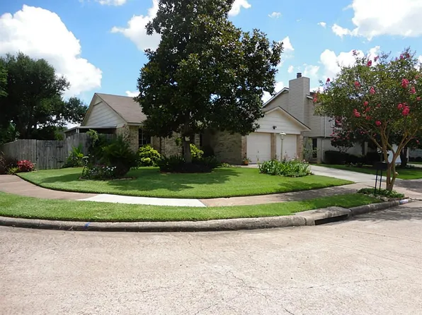 16234 Paso Hondo Dr, Houston, TX 77083