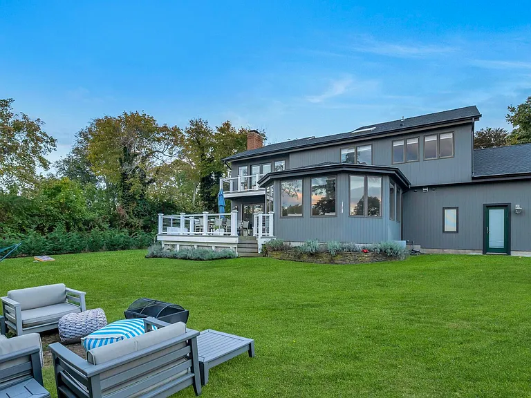 1055 Bay Home Rd — Photo 37
