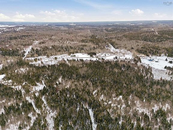 2nd image of 92 Saint Andrews St #R