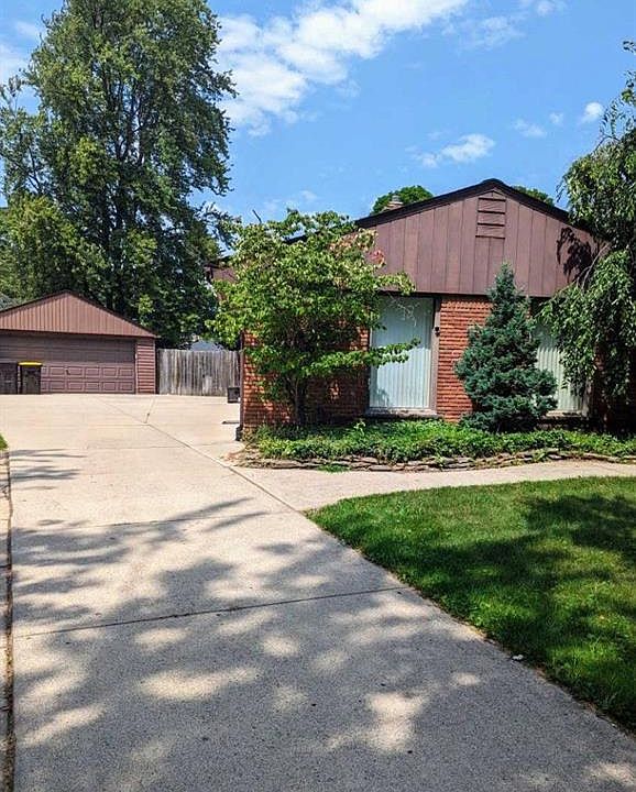 2304 Norwood Ct, Trenton, MI 48183 Zillow