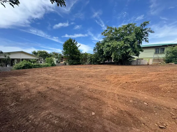 1592 Mill St, Wailuku, HI 96793